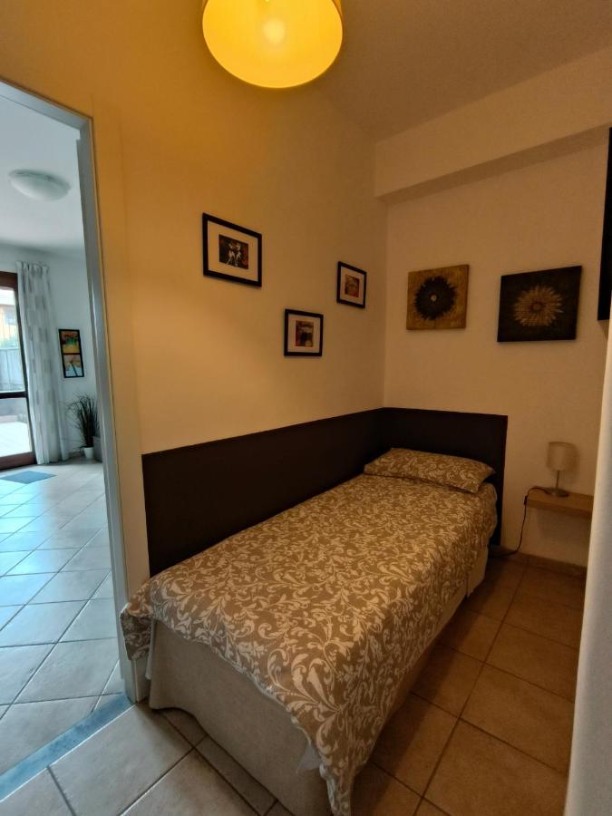 5 C Cutaias Apartment Aeroporto di Catania Fontana Rossa Esterno foto
